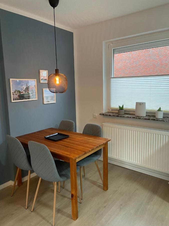 Ferienwohnung Muehlenwarf Emden Esterno foto