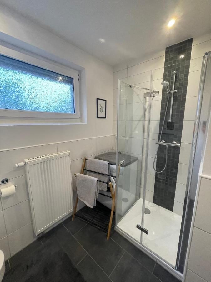 Ferienwohnung Muehlenwarf Emden Esterno foto
